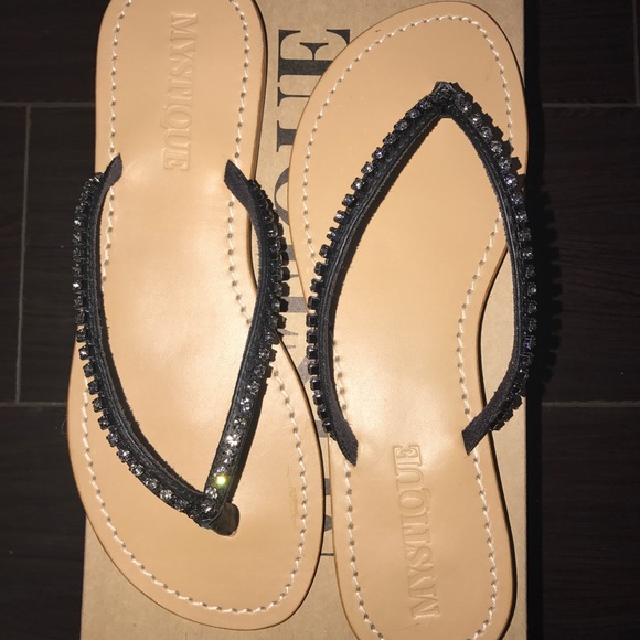 mystique flip flops